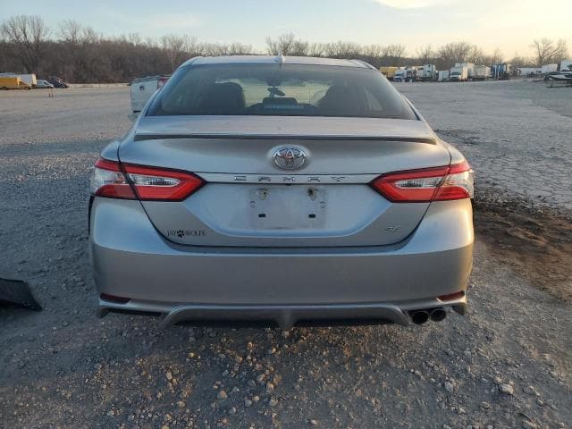 2020 TOYOTA CAMRY SE 6