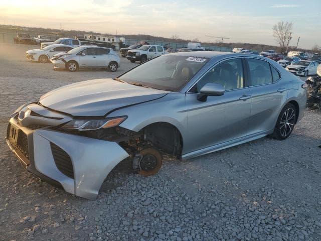 2020 TOYOTA CAMRY SE - 1