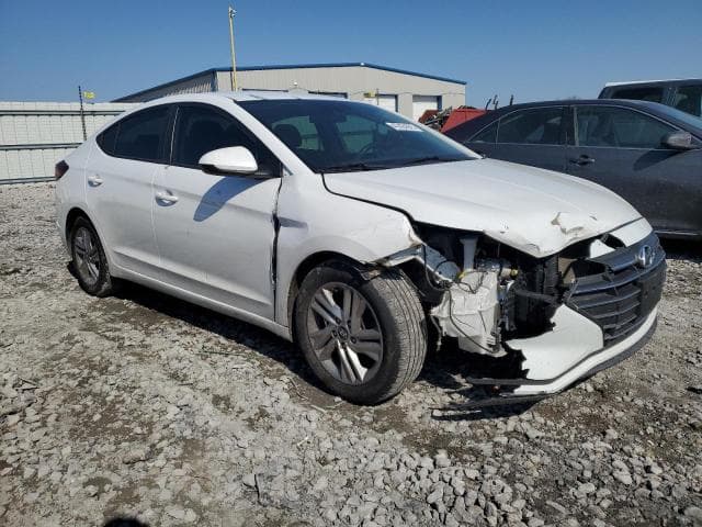 2020 HYUNDAI ELANTRA SEL 4
