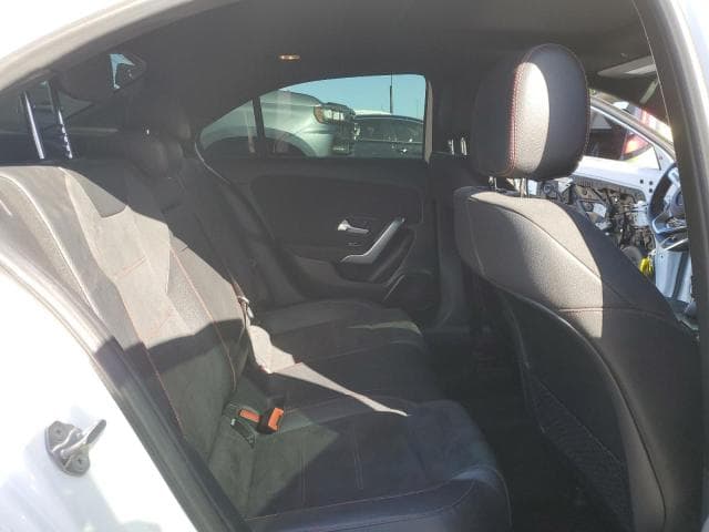 2019 MERCEDES-BENZ A 220 10
