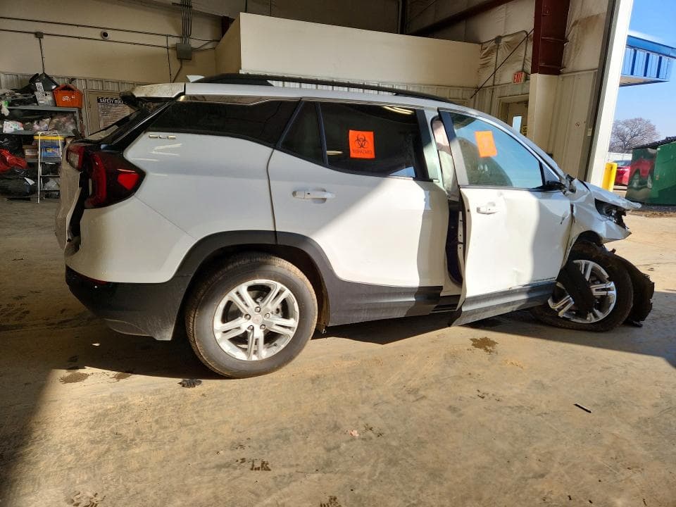 2023 GMC TERRAIN SLE 3