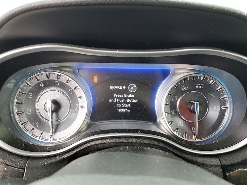 2018 CHRYSLER 300 LIMITED 9