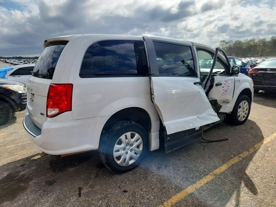 2019 DODGE GRAND CARAVAN SE 3