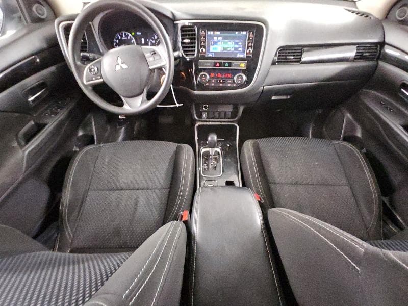 2019 MITSUBISHI OUTLANDER SE 8