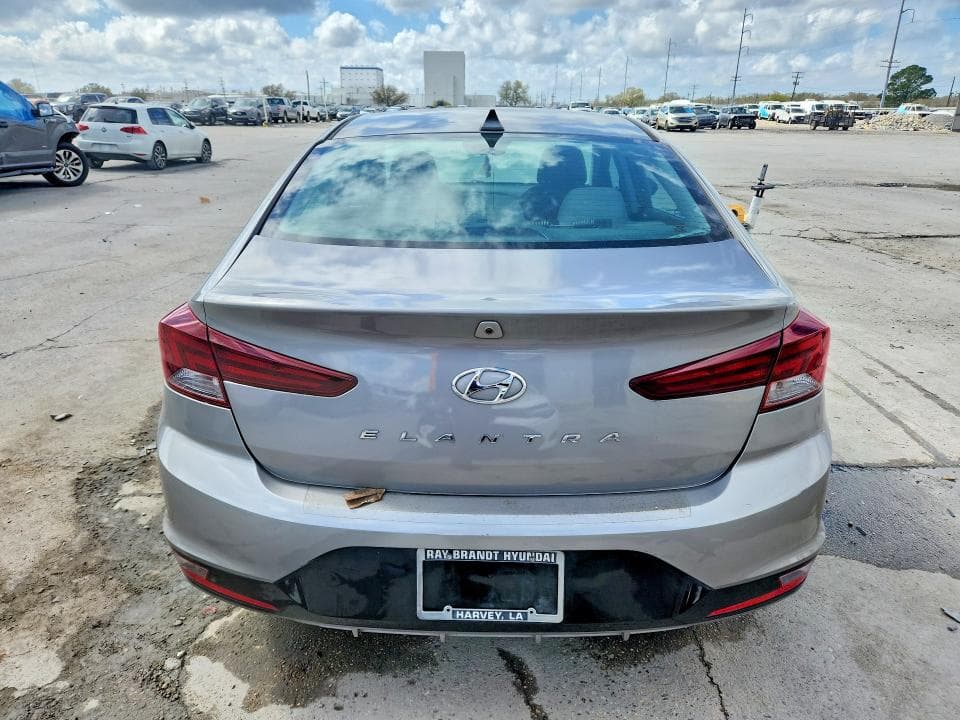 2020 HYUNDAI ELANTRA SEL 6