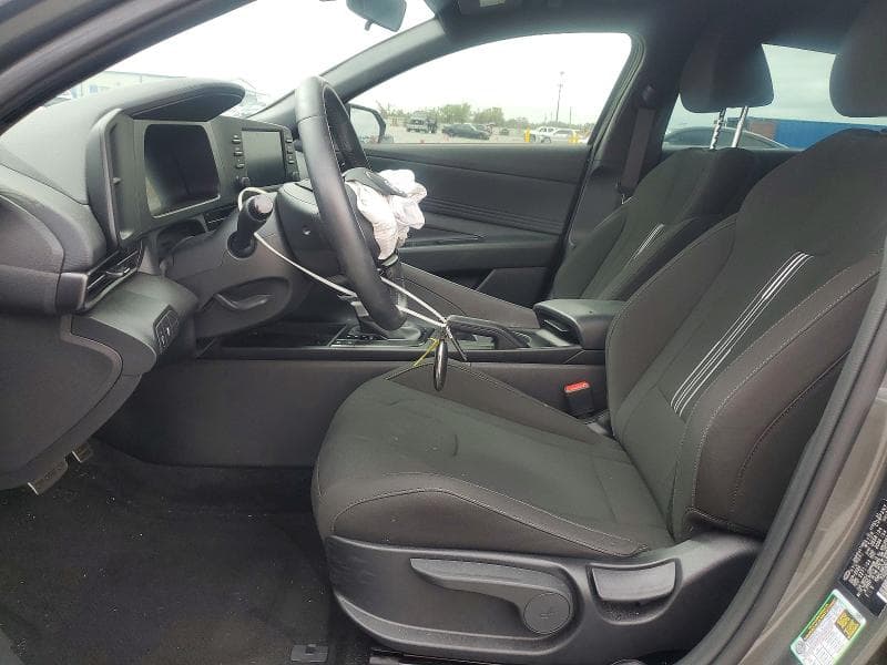 2025 HYUNDAI ELANTRA SEL SPORT 7