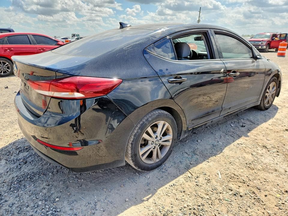 2018 HYUNDAI ELANTRA SEL 3