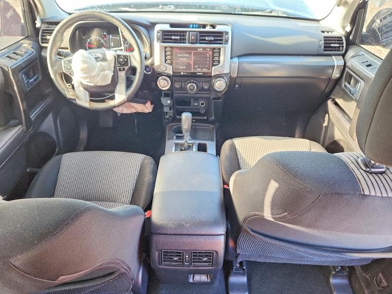 2023 TOYOTA 4RUNNER SR5 8