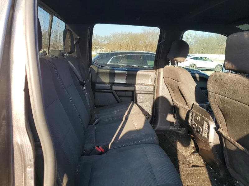 2017 FORD F150 SUPERCREW 10