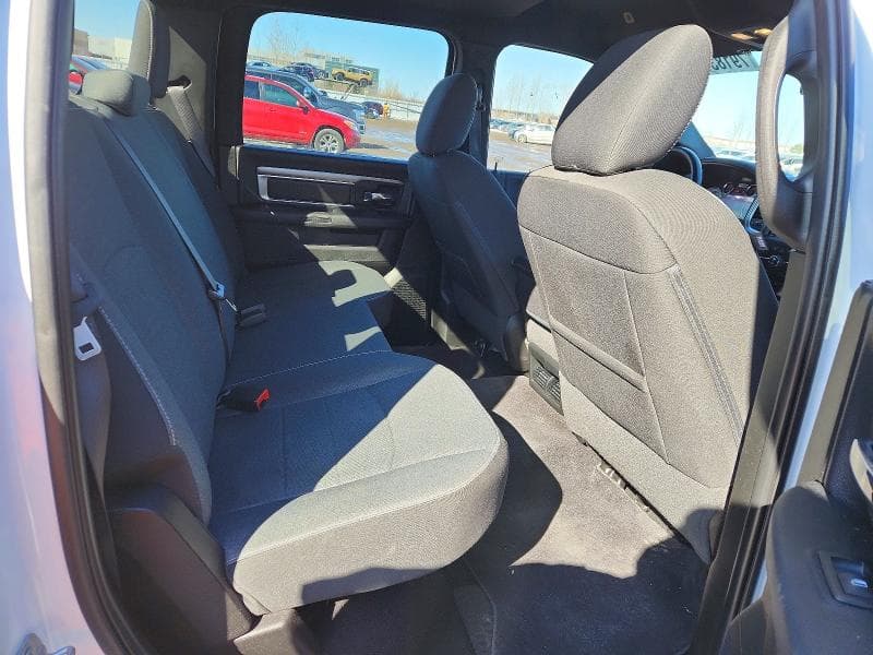 2021 RAM 1500 CLASSIC SLT 10