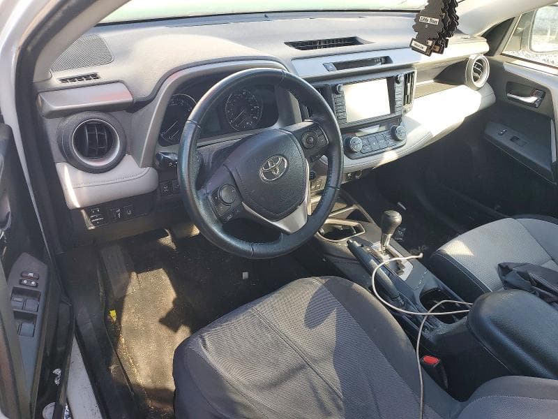 2017 TOYOTA RAV4 XLE 8
