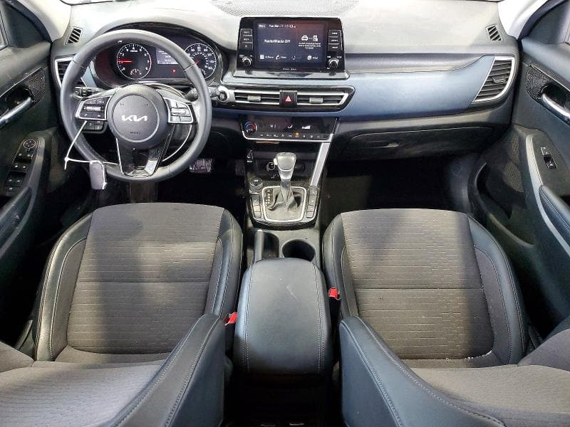 2023 KIA SELTOS S 8