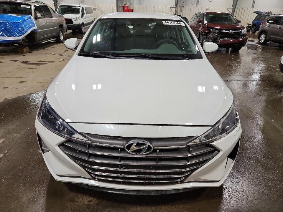 2020 HYUNDAI ELANTRA SE 5
