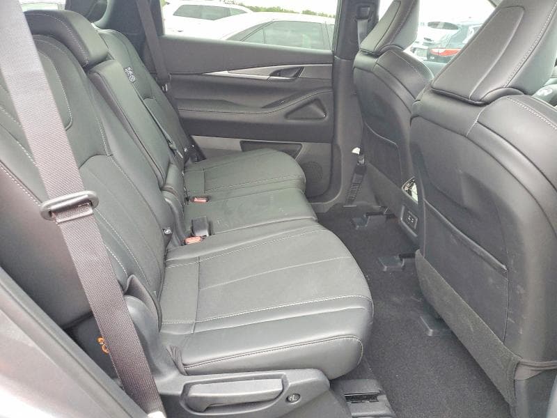 2026 INFINITI QX60 PURE 11
