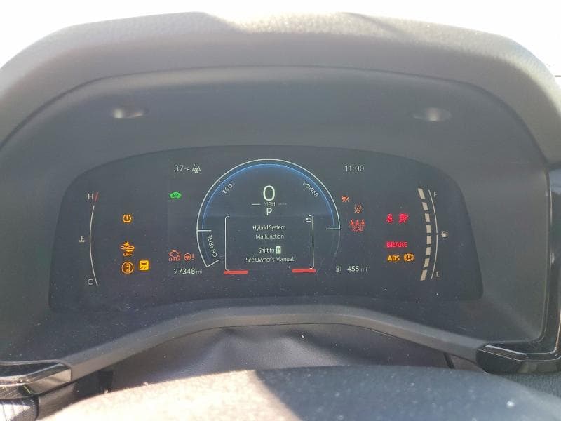 2025 TOYOTA CAMRY SE 9