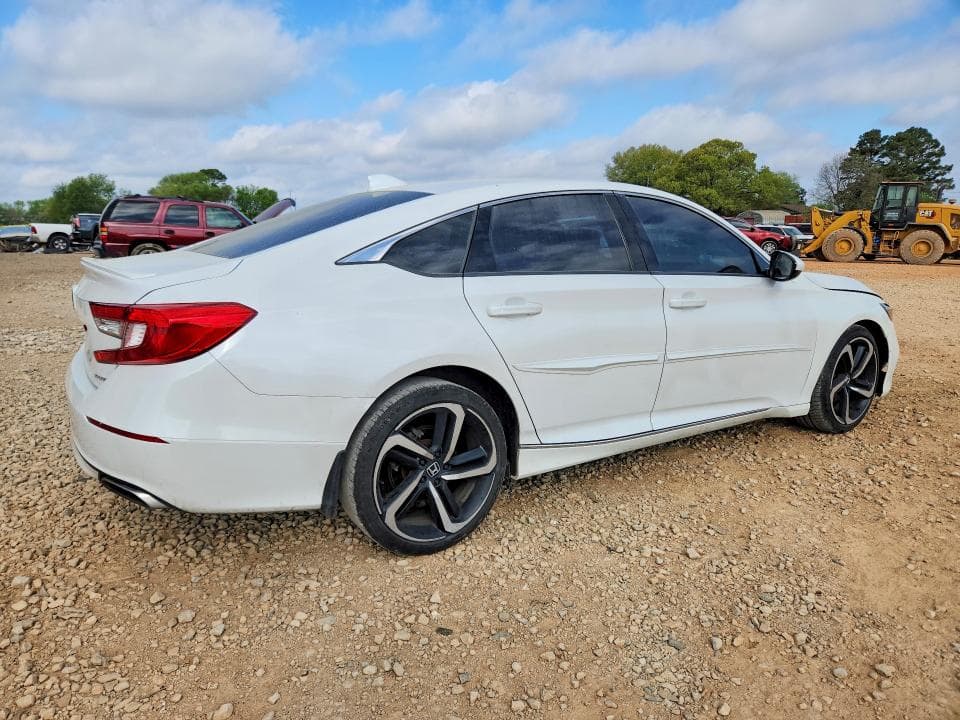 2018 HONDA ACCORD SPORT 3
