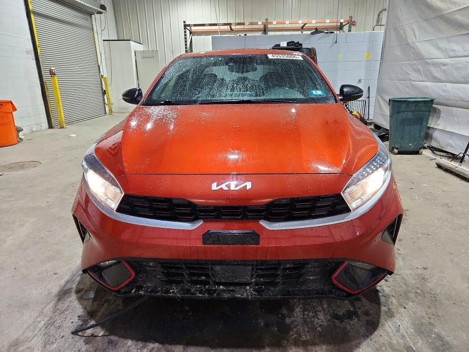 2022 KIA FORTE GT-LINE 5