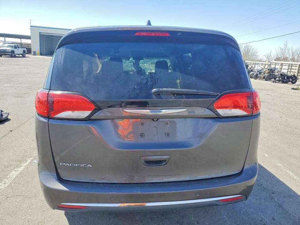 2017 CHRYSLER PACIFICA TOURING L 6