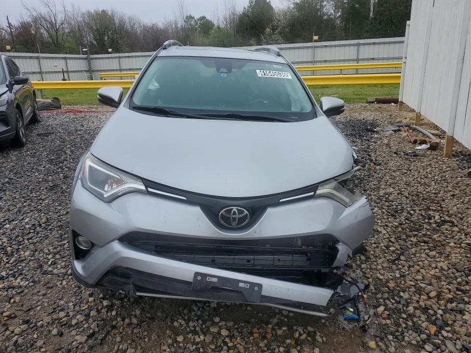 2018 TOYOTA RAV4 XLE 5