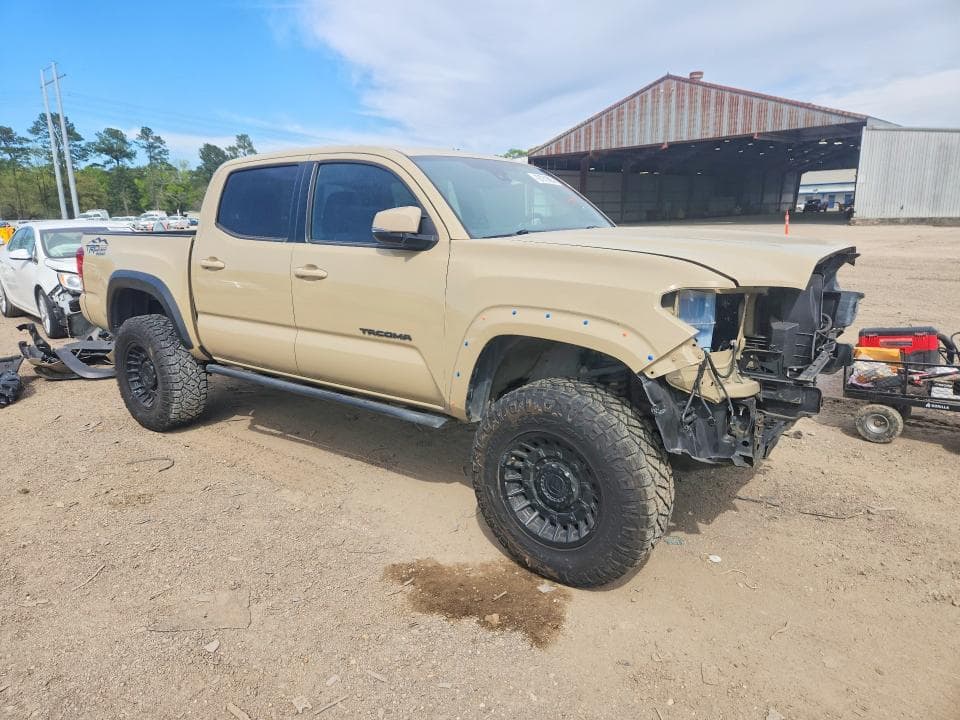 2018 TOYOTA TACOMA SR V6 4
