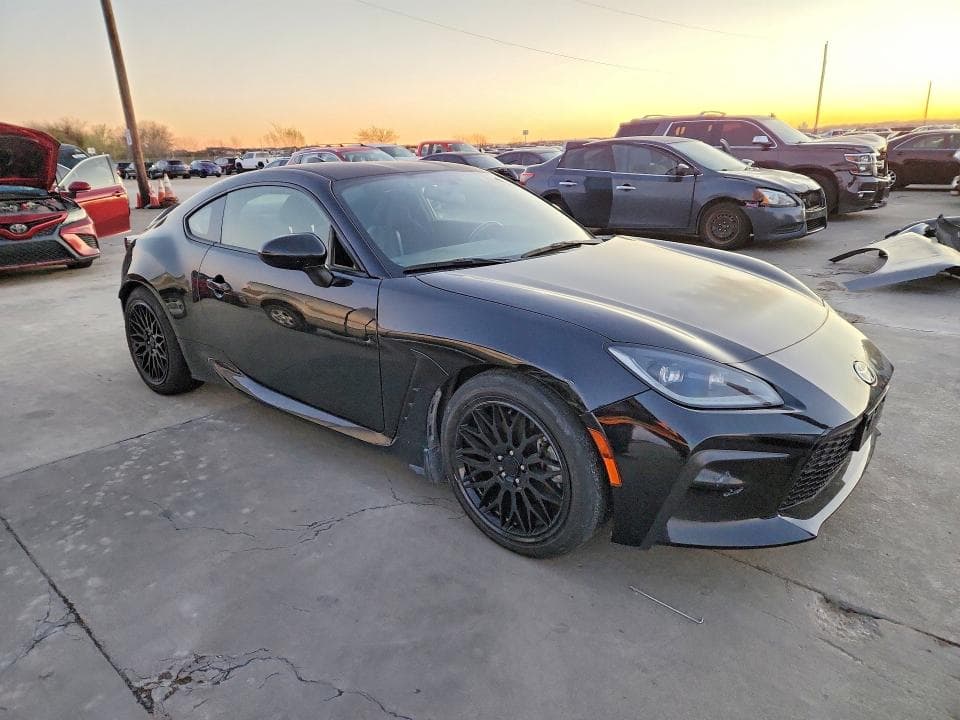 2023 TOYOTA GR86 4