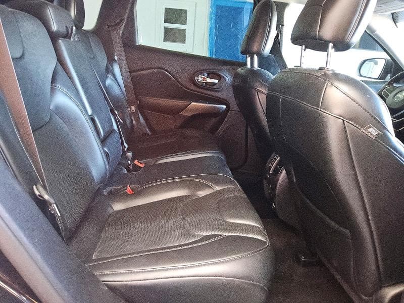 2019 JEEP CHEROKEE LIMITED 11