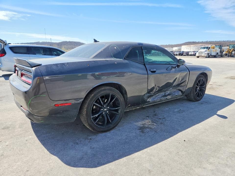 2018 DODGE CHALLENGER SXT 3