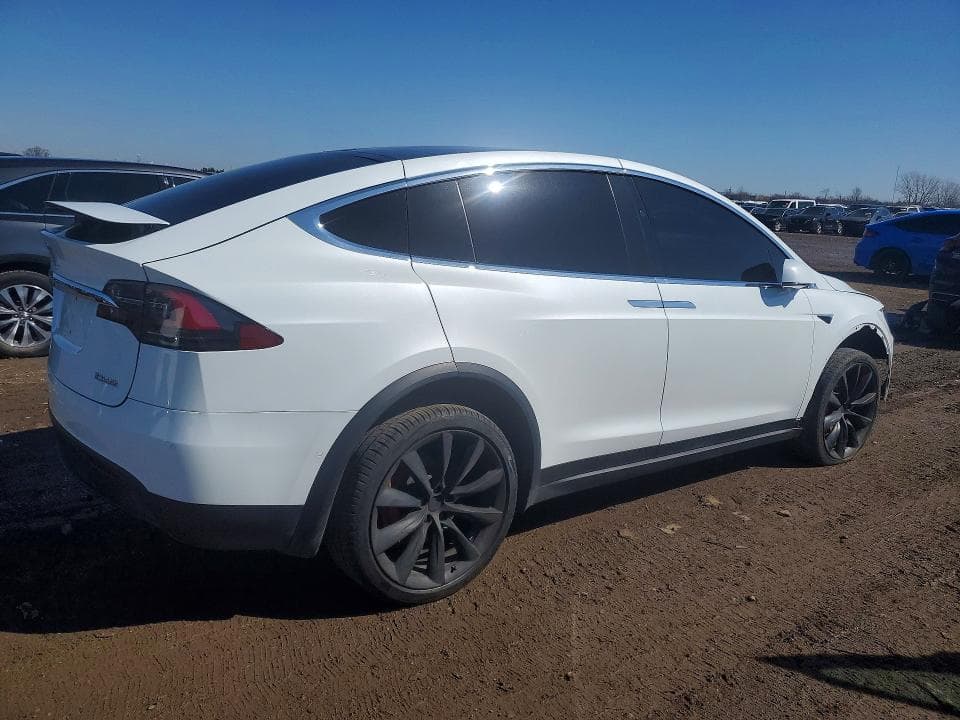 2018 TESLA MODEL X 3