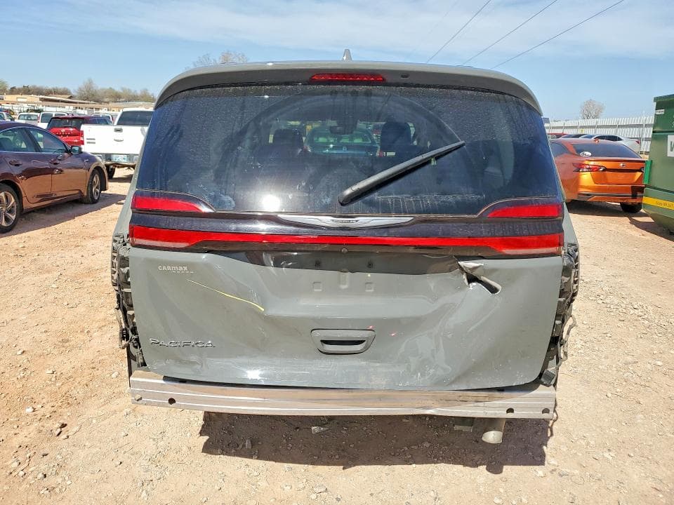 2022 CHRYSLER PACIFICA TOURING L 6