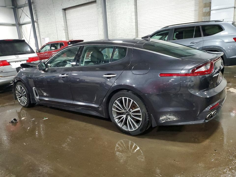2019 KIA STINGER BASE 2