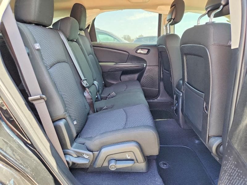 2019 DODGE JOURNEY SE 11