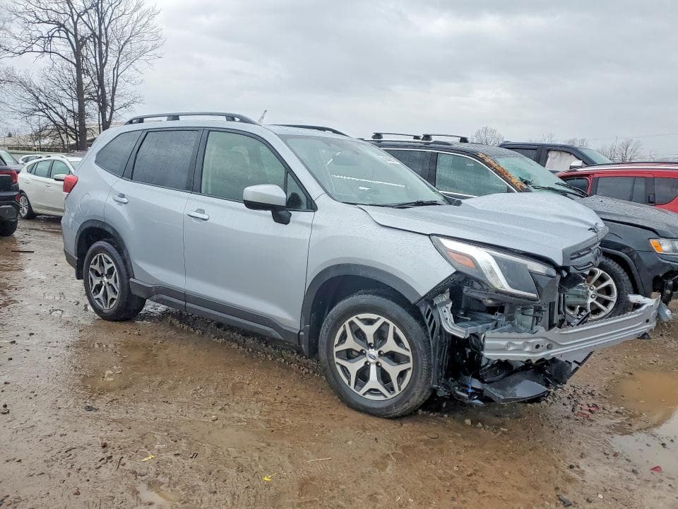 2023 SUBARU FORESTER PREMIUM 4