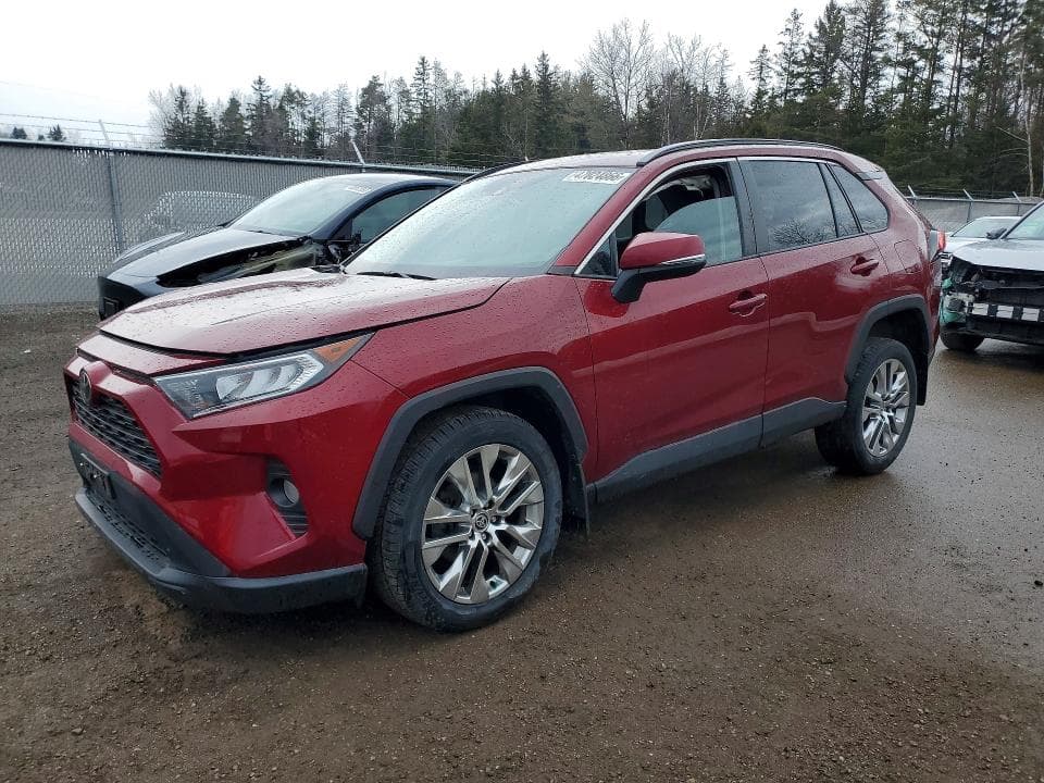 2021 TOYOTA RAV4 XLE