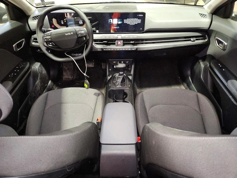 2025 KIA K4 LXS 8