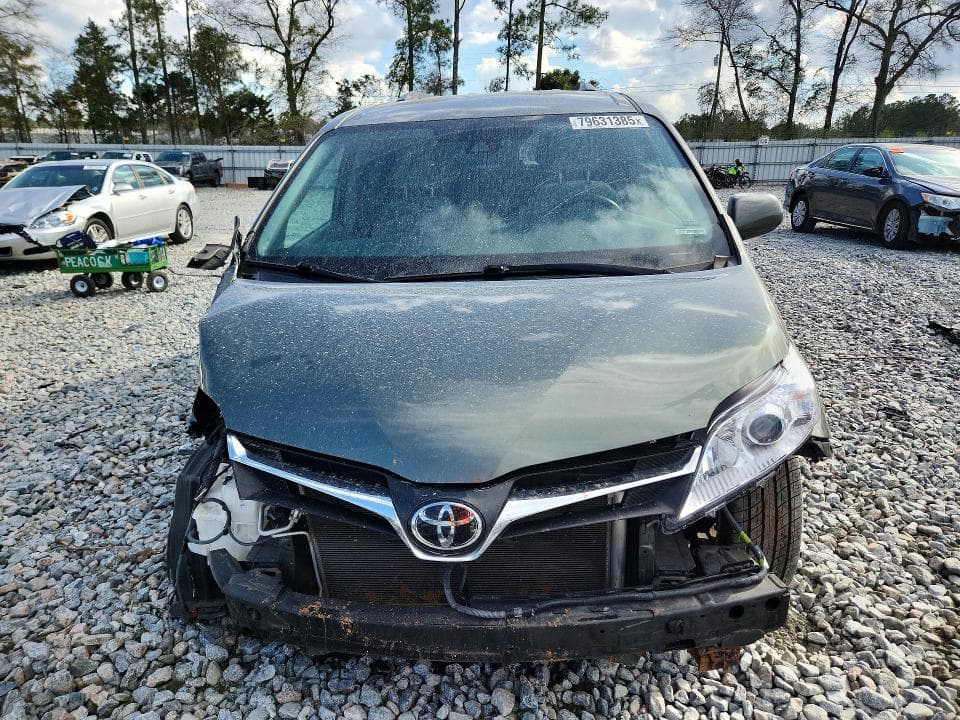 2020 TOYOTA SIENNA LE 8-PASSENGER 5