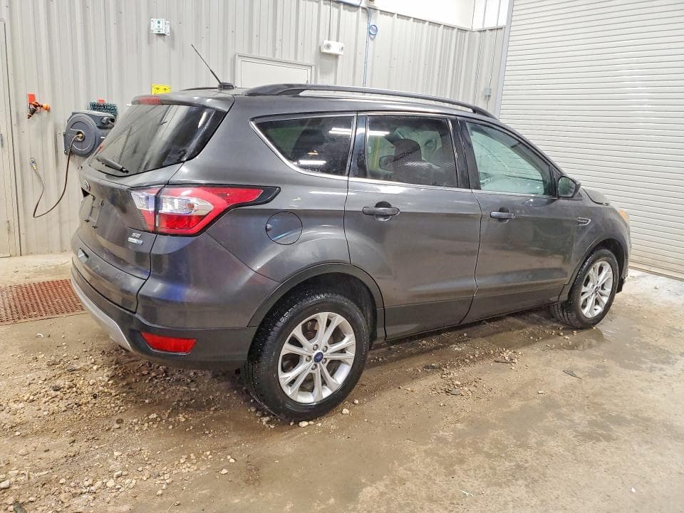 2018 FORD ESCAPE SE 3