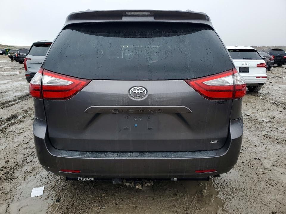 2017 TOYOTA SIENNA LE 8-PASSENGER 6
