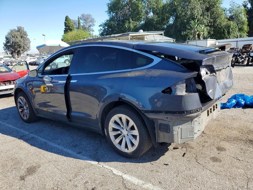 2019 TESLA MODEL X 2