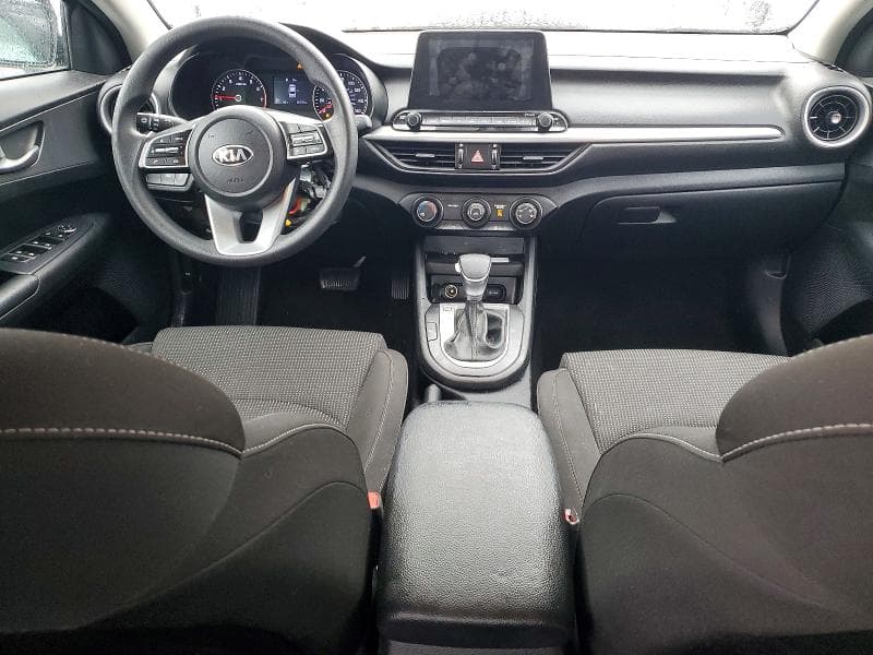 2020 KIA FORTE FE 8
