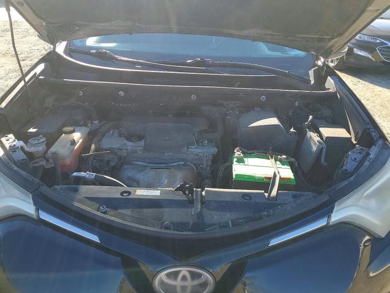 2017 TOYOTA RAV4 XLE 12