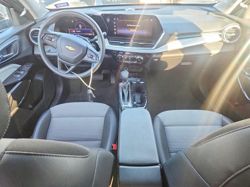 2025 CHEVROLET TRAX 1LT 8