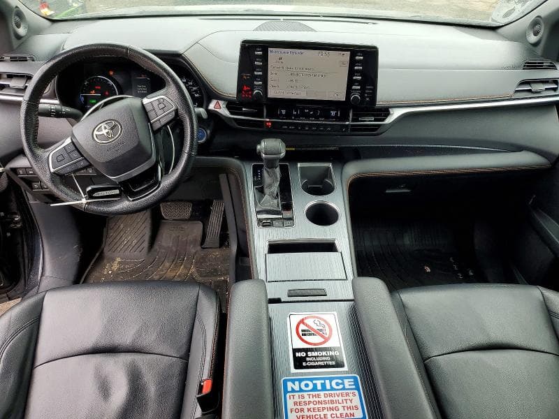 2021 TOYOTA SIENNA XSE 7-PASSENGER 8