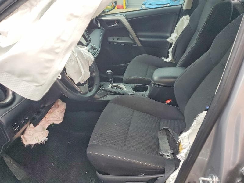 2018 TOYOTA RAV4 XLE 7