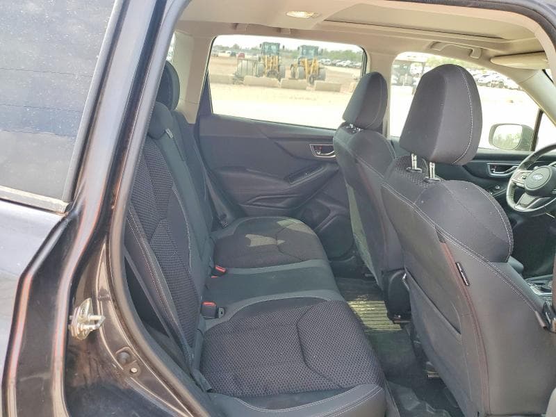 2019 SUBARU FORESTER PREMIUM 11