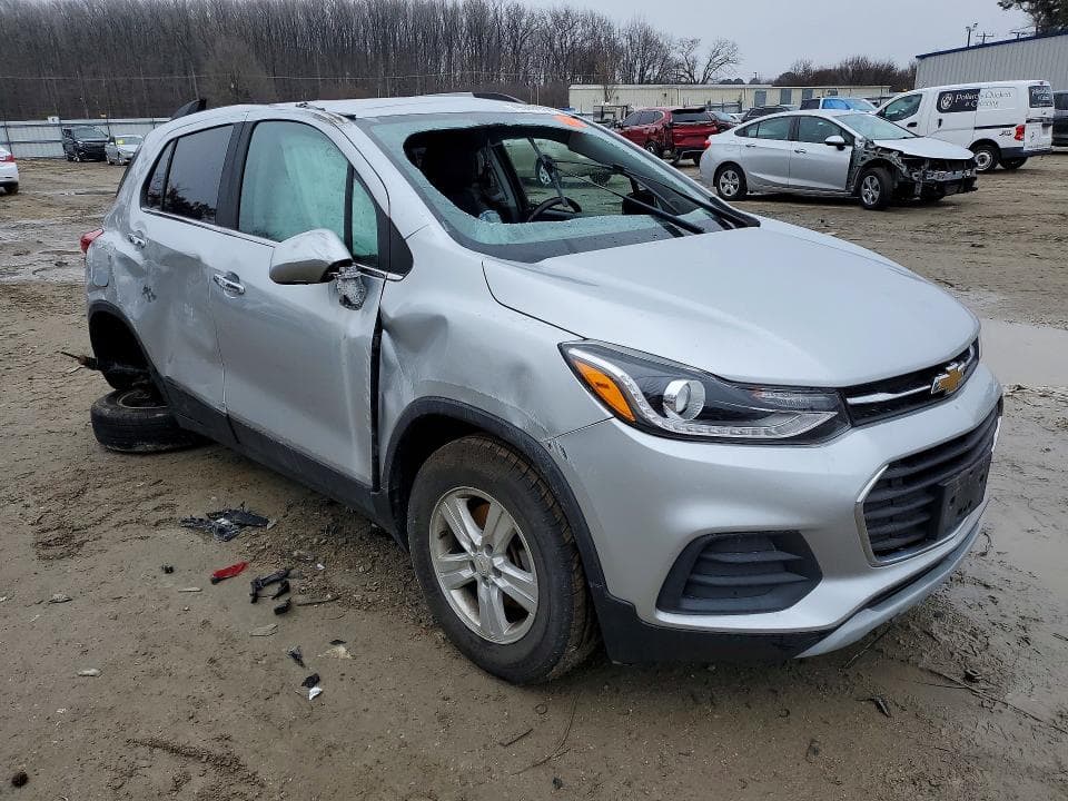 2020 CHEVROLET TRAX 1LT 4
