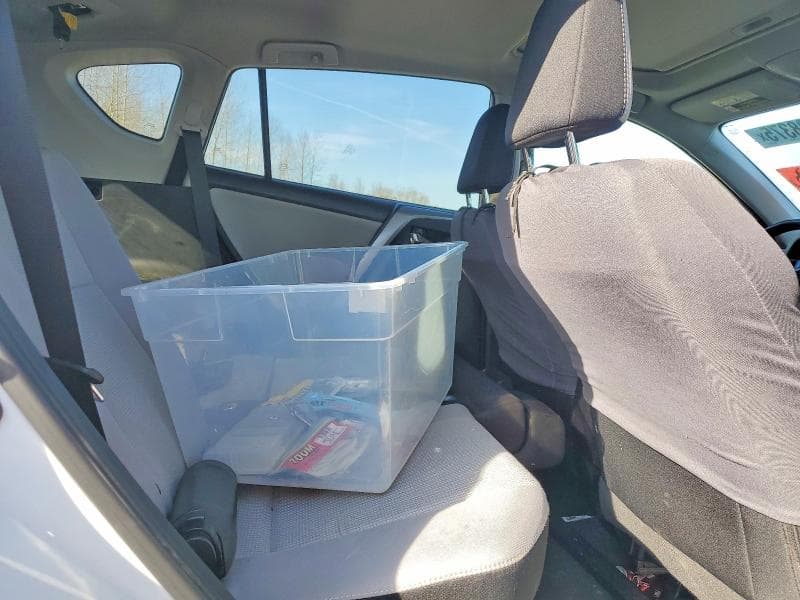 2017 TOYOTA RAV4 XLE 11