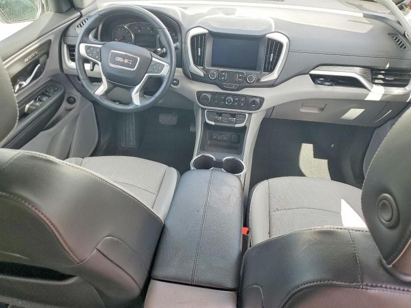 2024 GMC TERRAIN SLT 8