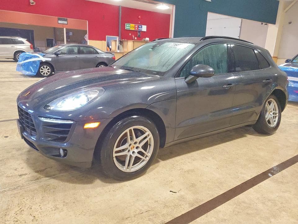 2018 PORSCHE MACAN - 1