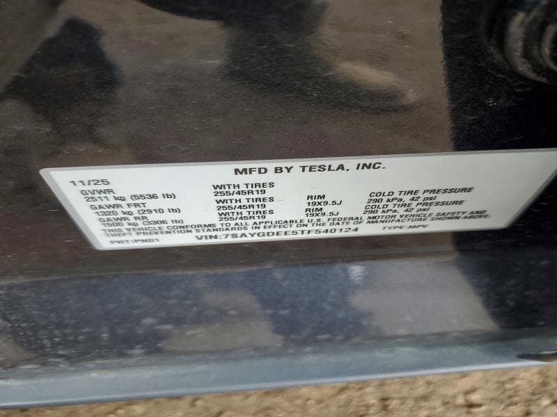 2026 TESLA MODEL  Y 12