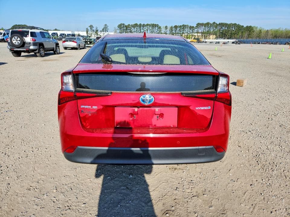 2019 TOYOTA PRIUS LE 6